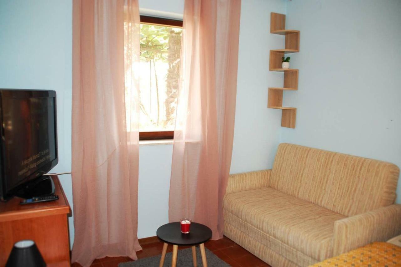 Studio Apartman Ziganto Ичичи Экстерьер фото